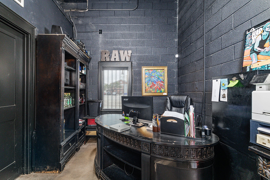 38 N Chadbourne, San Angelo, TX - RAW 1899 Photo