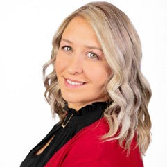 Kristen Deer, REALTOR